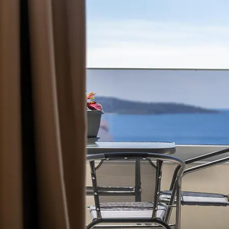 Aeli Vista * Νέος Μαρμαράς