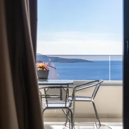 Aeli Vista 아파트 네오스마르마라스